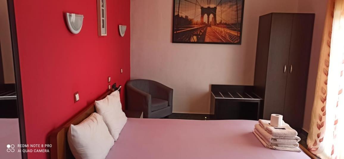 Spiros Rooms Kastrosikia Rom bilde