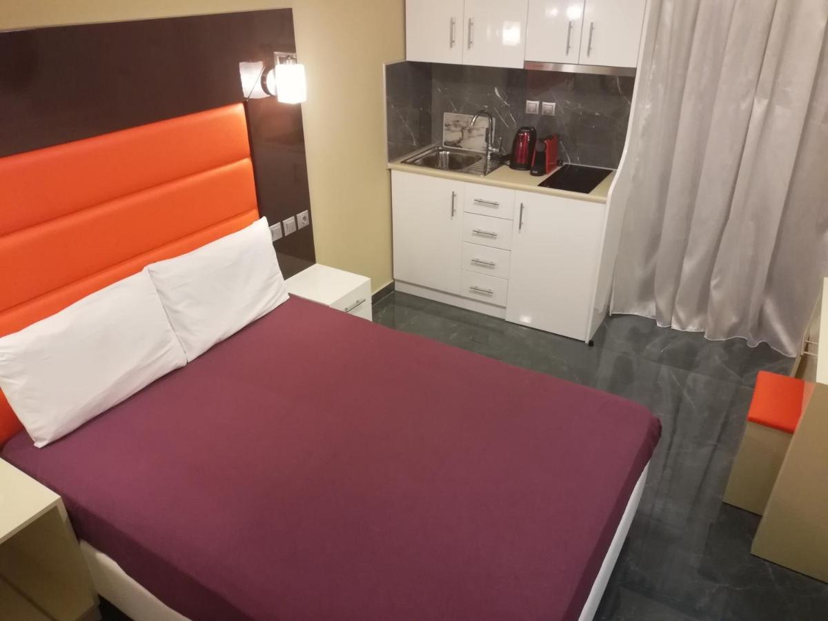 Spiros Rooms Kastrosikia Eksteriør bilde